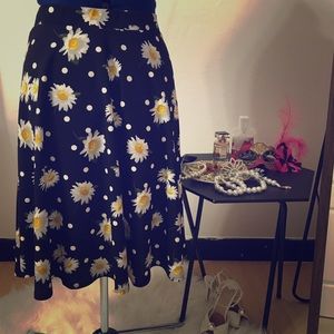 Black daisy polka dot circle skater skirt